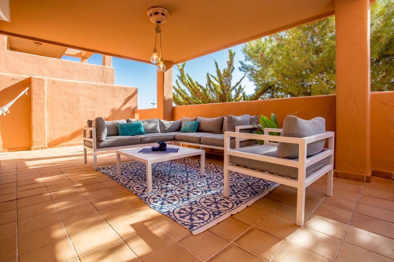 Ample Luxury Apart Fancy Marbella Golf & Padel Екстериор снимка