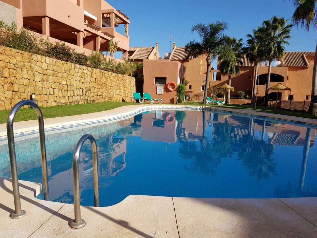 Ample Luxury Apart Fancy Marbella Golf & Padel Екстериор снимка