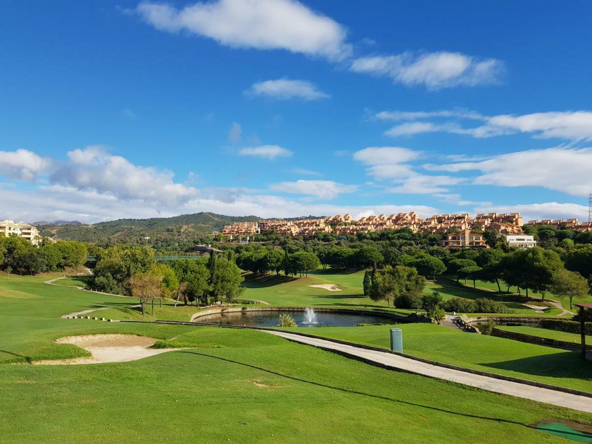 Ample Luxury Apart Fancy Marbella Golf & Padel Екстериор снимка